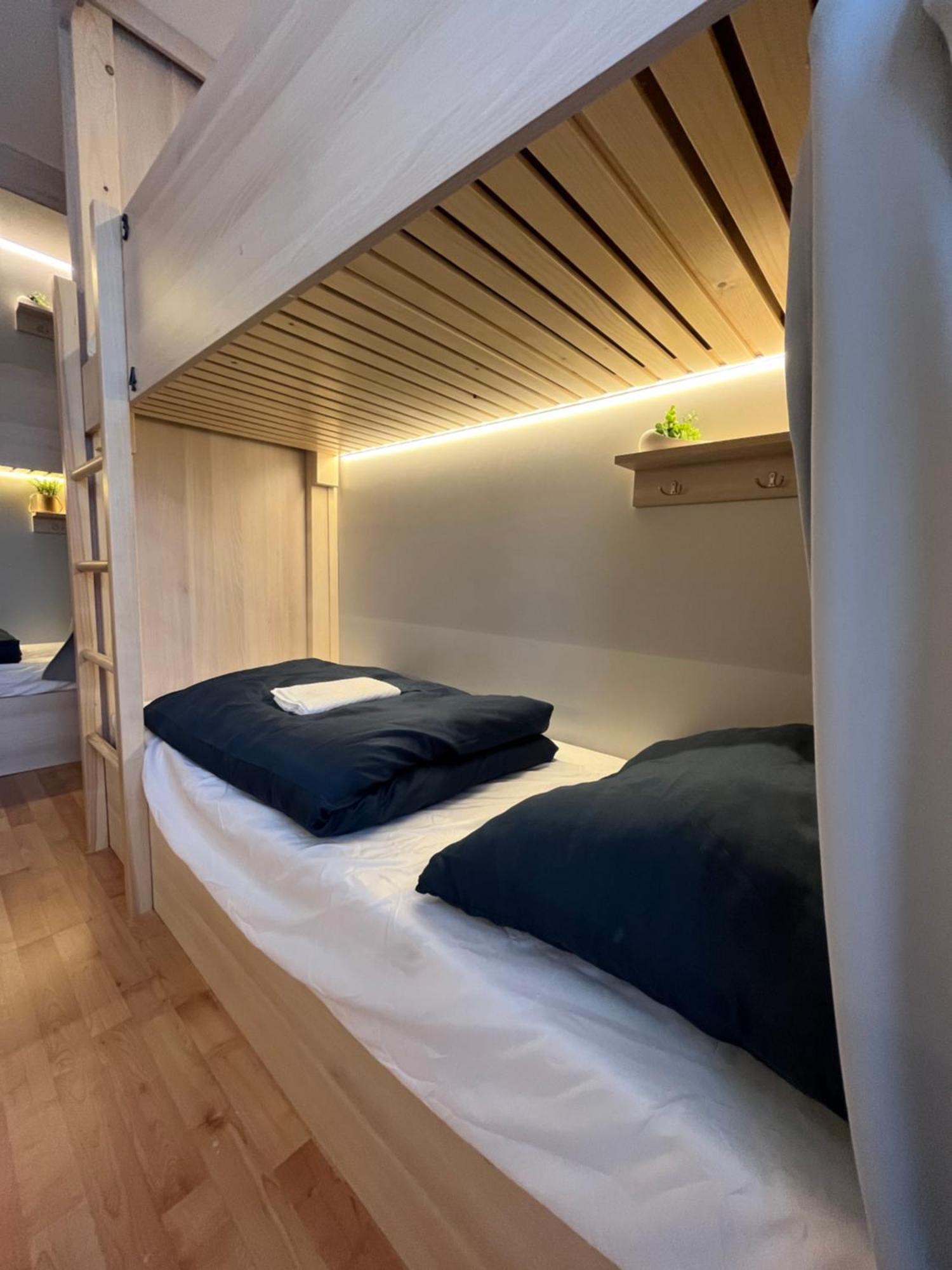 Bad Stuben Hostel Turčianske Teplice Exteriör bild
